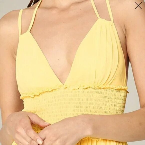NWOT Bebe Sunshine Yellow Strappy V-Neck Chiffon Smocked Cross-back Sun Dress - Picture 4 of 11